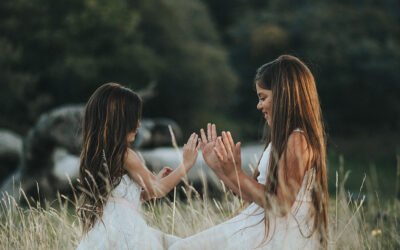 Cooperation Between Siblings and Adults Alike