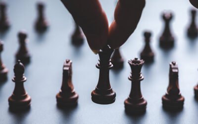 Balancing Instinct and Deliberation: Mastering Decisiveness in Leadership